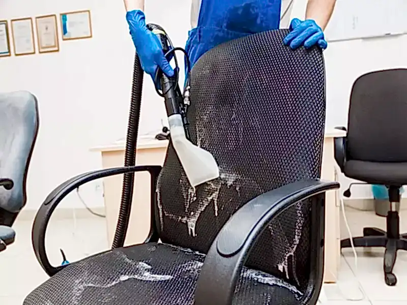 Sandalye Temizliğinde En Etkili Yöntemler ve Ürünler